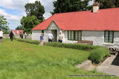 Haka Valley - Shirley Taylor pix